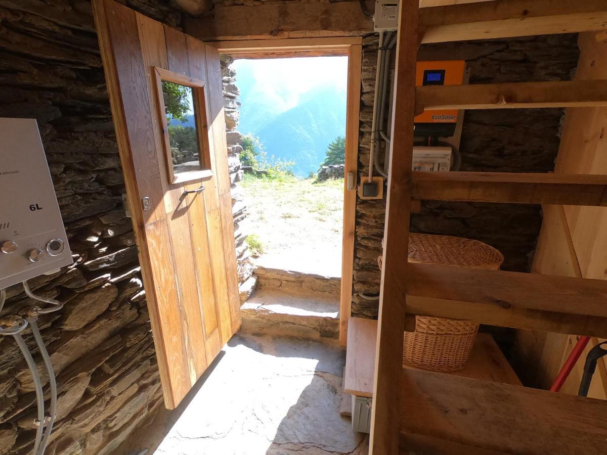 Готель Bordes Pirineu, Costuix Areu Екстер'єр фото